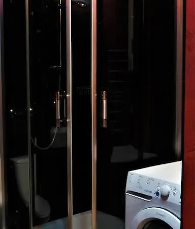 Apartment Vintage Bdsm Kinky - Entire 65m2 Space For Up To 6-guests - Fully Equipped *