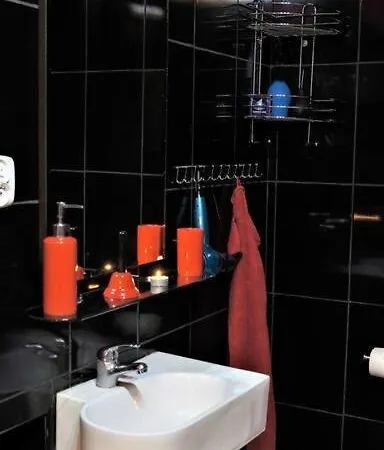 Vintage Bdsm Kinky - Entire 65m2 Space For Up To 6-guests - Fully Equipped Wroclaw