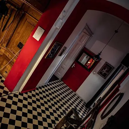 Apartamento Vintage Bdsm Kinky - Entire 65m2 Space For Up To 6-guests - Fully Equipped Wrocław