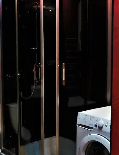 Apartman Vintage Bdsm Kinky - Entire 65m2 Space For Up To 6-guests - Fully Equipped *